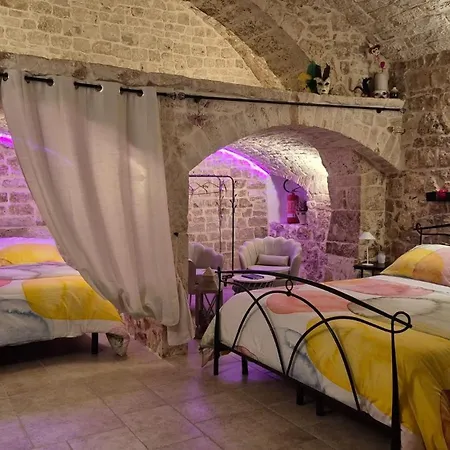Dimora Cleo Bed & Breakfast *